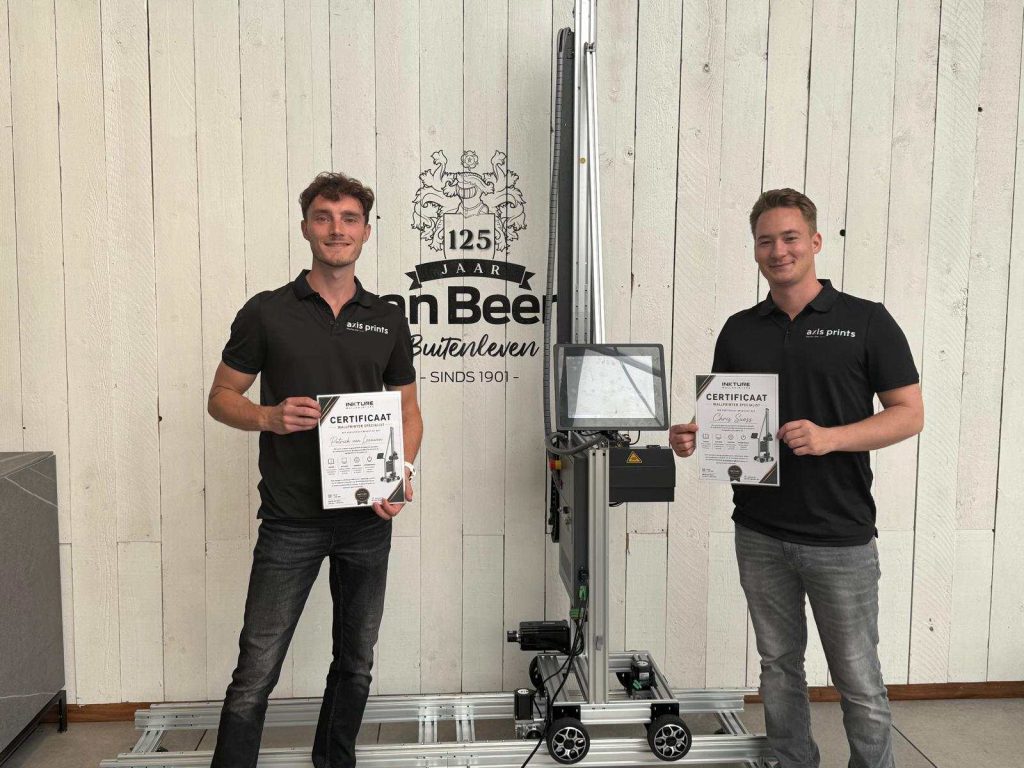 Van wallprinter kopen tot Wallprinter Specialist: het verhaal van Axis Prints